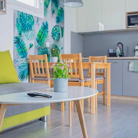 度假居 Stunning In With Sauna Jezierzany