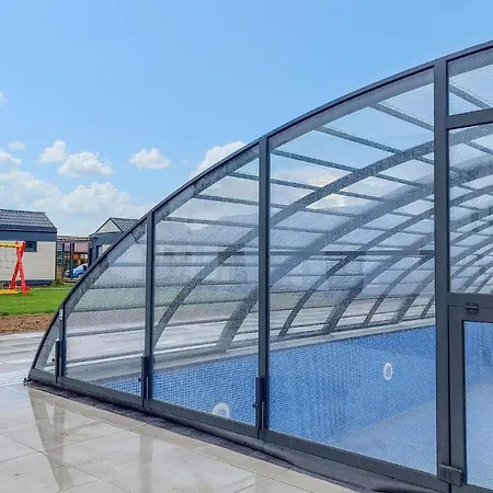 Stunning In With Sauna Jezierzany